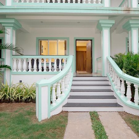 D7 La Serene Benaulim Luaran gambar